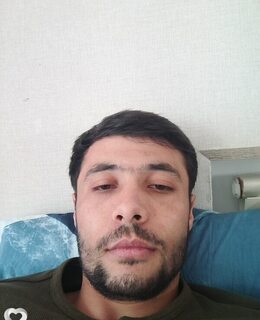 Али
